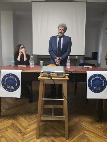 c4dfd605-cd3c-41f2-bb63-a40b0b80711b